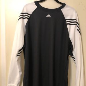BRAND NEW NEVER WORN ADIDAS LONG SLEEVE SIZE XL